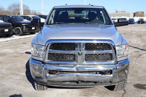 2017 RAM 2500 Tradesman Crew Cab 4x4 8' Box