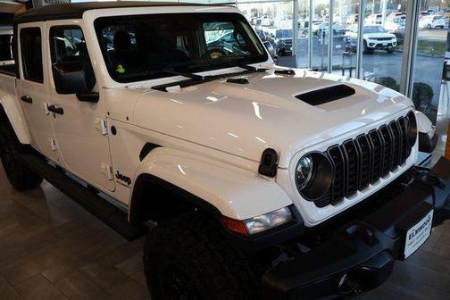 2025 Jeep Gladiator Sport S