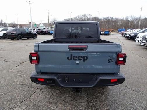 2025 Jeep Gladiator Willys