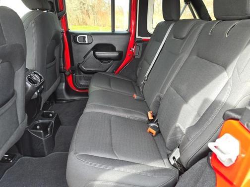 2020 Jeep Wrangler Unlimited Sport Altitude