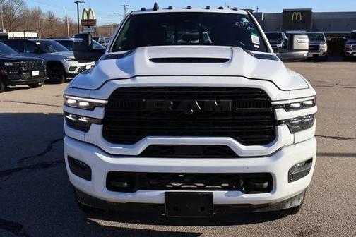 2026 RAM 2500 Laramie Crew Cab 4x4 6'4' Box