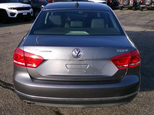 2014 Volkswagen Passat 2.0L TDI DSG SE w/Sunroof