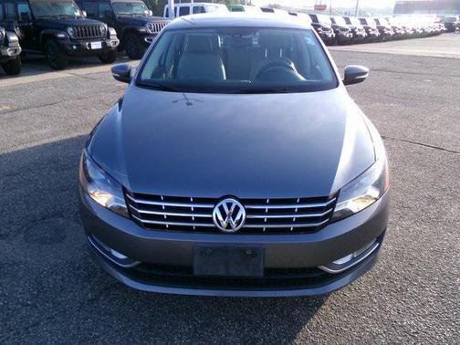 2014 Volkswagen Passat 2.0L TDI DSG SE w/Sunroof