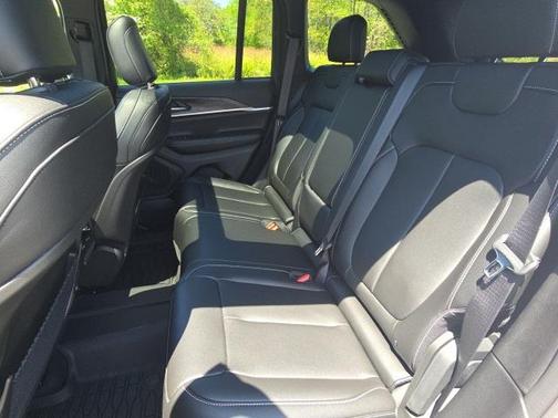 2024 Jeep Grand Cherokee Limited X