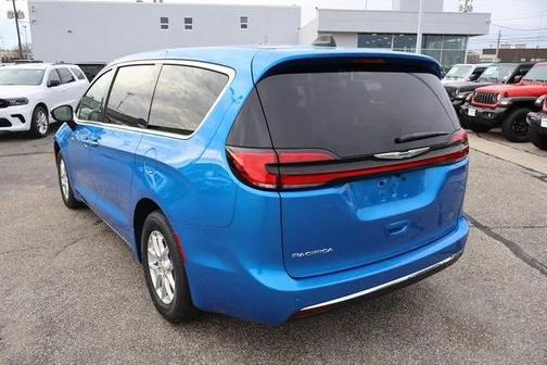 2026 Chrysler Pacifica L
