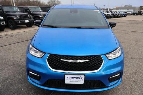 2026 Chrysler Pacifica L