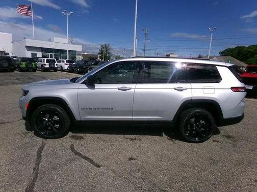 2025 Jeep Grand Cherokee L Altitude