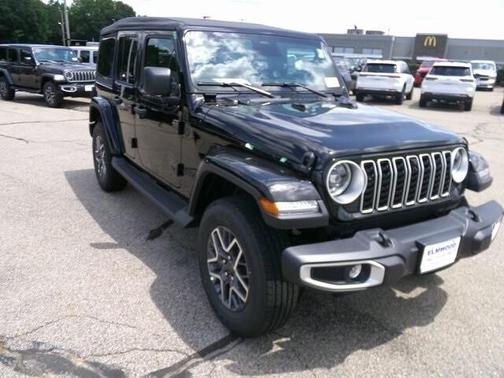 2025 Jeep Wrangler 4-Door Sahara 4x4