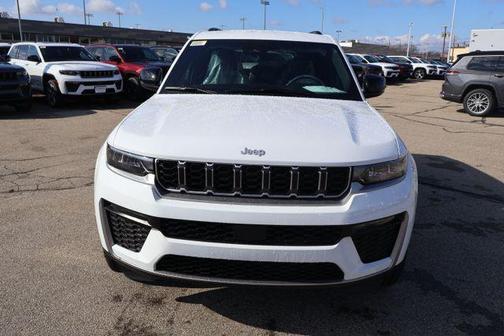 Bright White Clearcoat 2026 Jeep Grand Cherokee Limited