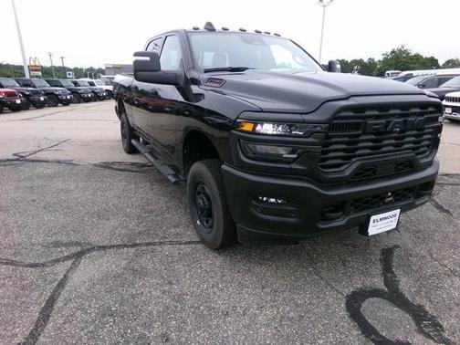 2025 RAM 2500 Tradesman Crew Cab 4x4 6'4' Box