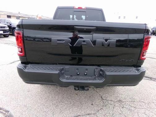 2025 RAM 2500 Tradesman Crew Cab 4x4 6'4' Box
