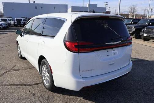 2026 Chrysler Pacifica L