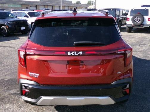 2025 Kia Seltos SX Turbo