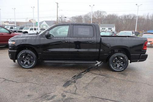 Diamond Black Crystal Pearlcoat 2026 RAM 1500 Express
