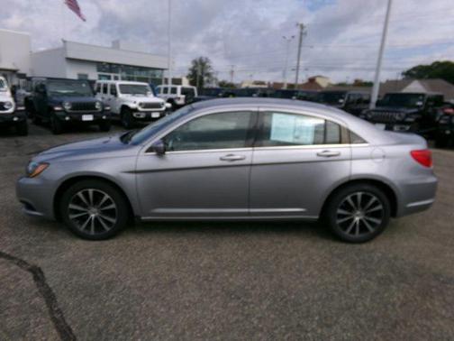 2014 Chrysler 200 Touring