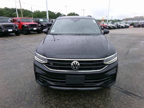 2023 Volkswagen Tiguan 2.0T SE R-Line Black
