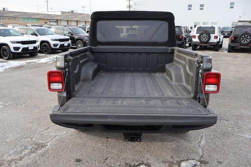 2021 Jeep Gladiator Willys 4x4