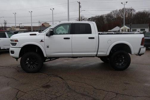 Bright White Clearcoat 2026 RAM 2500 Big Horn Crew Cab 4x4 6'4' Box