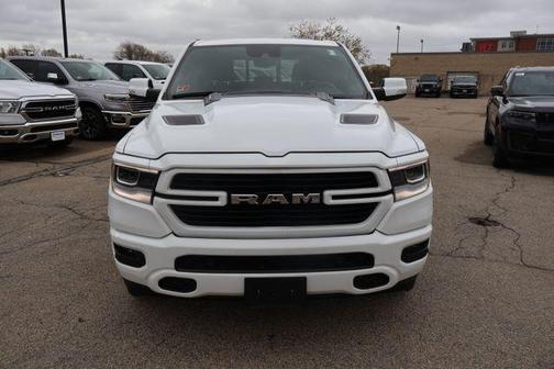 Bright White Clearcoat 2022 RAM 1500 Laramie