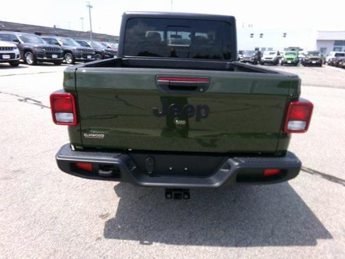 2022 Jeep Gladiator Sport S