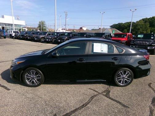 2022 Kia Forte GT-Line