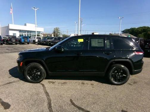 2025 Jeep Grand Cherokee Altitude
