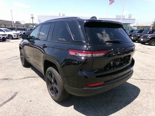 2025 Jeep Grand Cherokee Limited X