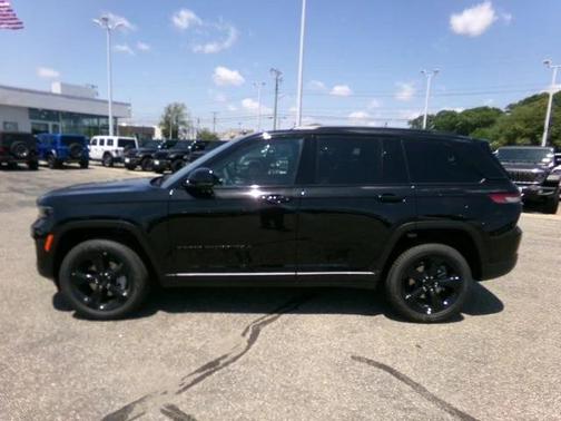 2025 Jeep Grand Cherokee Limited X