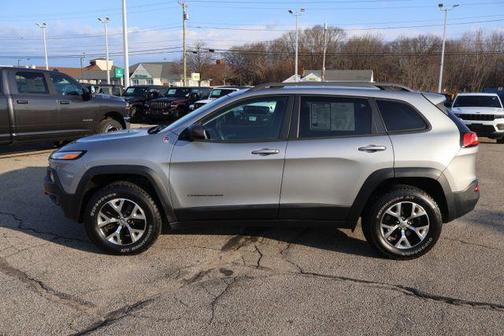 Billet Silver Metallic Clearcoat 2016 Jeep Cherokee Trailhawk