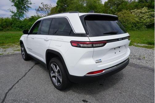 2023 Jeep Grand Cherokee 4xe Base