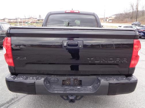 Photo 4 of 24 of 2021 Toyota Tundra SR5