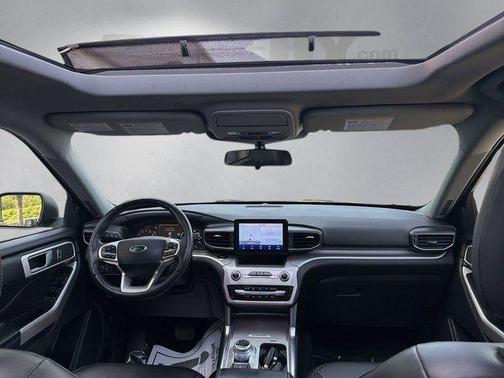 Agate Black Metallic 2022 Ford Explorer XLT