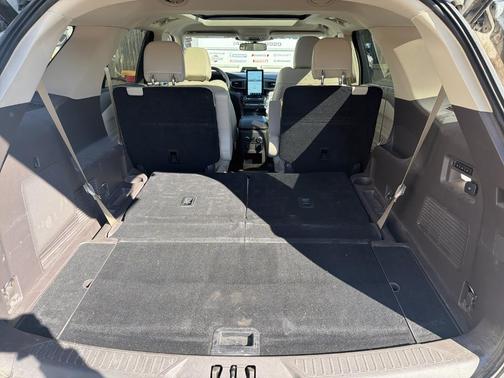 2021 Ford Explorer Platinum