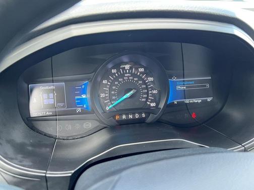 2022 Ford Edge SE