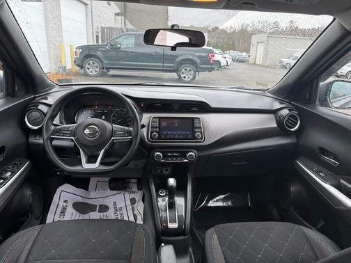 2019 Nissan Kicks SV