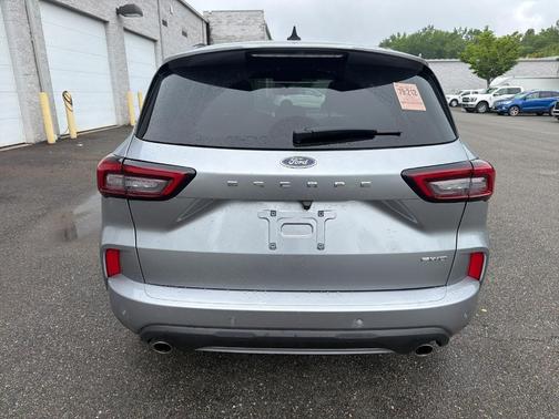 Silver Metallic 2024 Ford Escape ST-Line