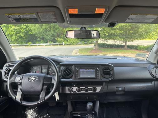 2016 Toyota Tacoma SR