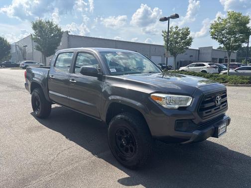 2016 Toyota Tacoma SR