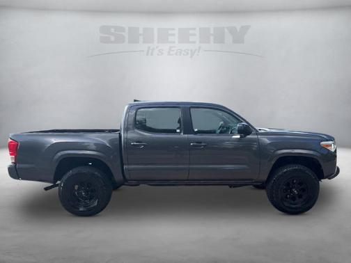 2016 Toyota Tacoma SR