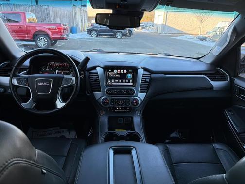 2020 GMC Yukon XL SLT