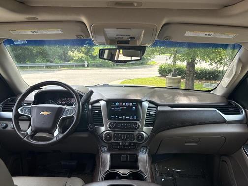 2017 Chevrolet Suburban LT