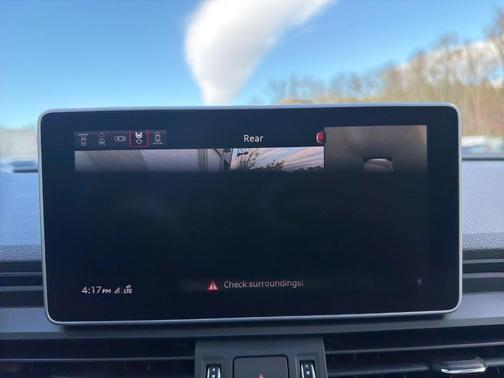 Moonlight Blue Metallic 2019 Audi Q5 2.0T Prestige