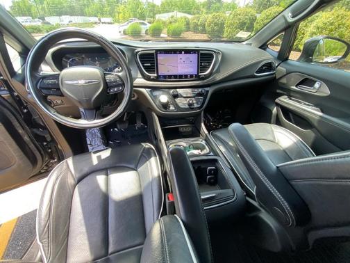 2021 Chrysler Pacifica Hybrid Limited
