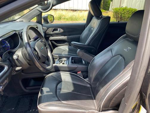 2021 Chrysler Pacifica Hybrid Limited