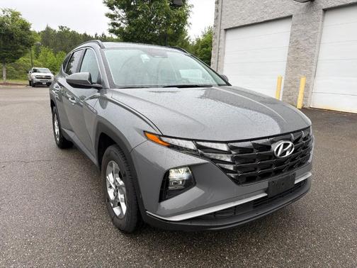 Gray 2024 Hyundai TUCSON SEL