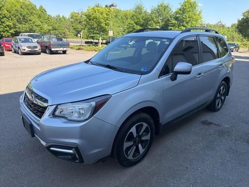 Ice Silver Metallic 2018 Subaru Forester 2.5i Limited