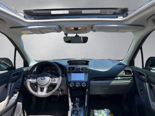 Ice Silver Metallic 2018 Subaru Forester 2.5i Limited