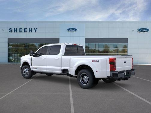 2025 Ford F-350 Lariat Super Duty