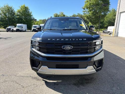 Black Metallic 2025 Ford Expedition Platinum