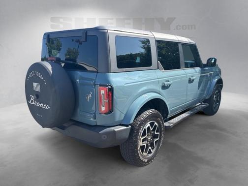 2022 Ford Bronco Outer Banks